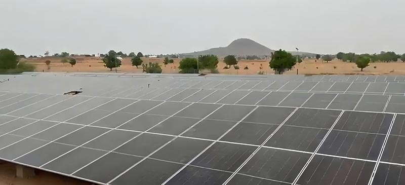 Levert met succes een zonne-montageproject van 1,6 MW op in Afrika