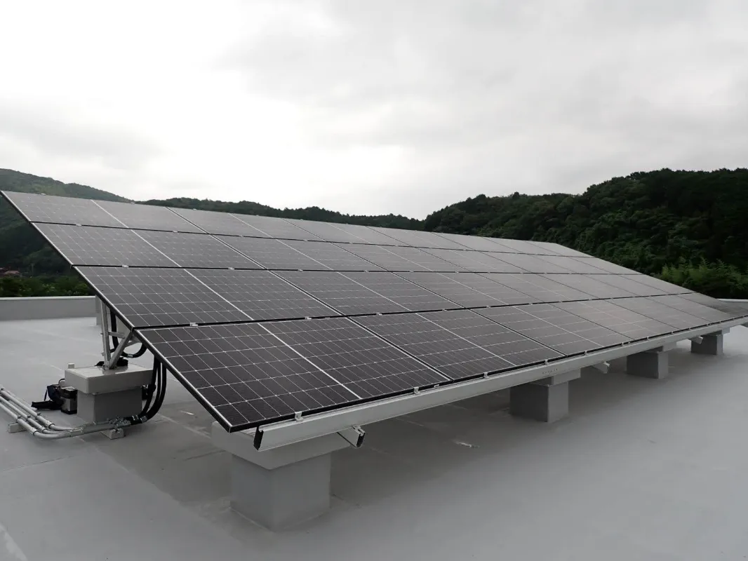 Zonnepanelen voor de tropische PV-projecten in Maleisië