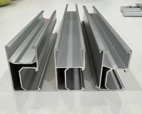 Fotovoltaïsche aluminium R47-rails